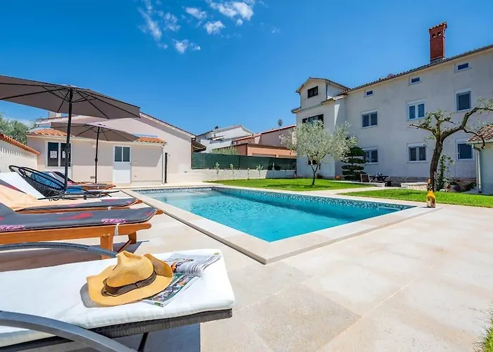 With Private Pool * Пула