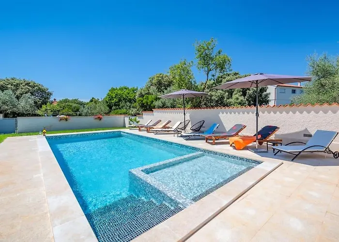 شقة With Private Pool