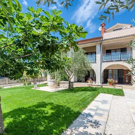 דירה With Private Pool